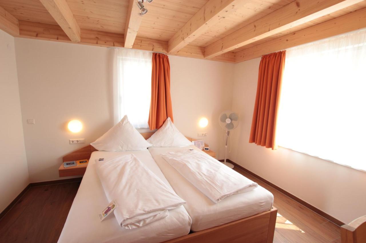 Hotel Sunnegaessle Руст Екстериор снимка